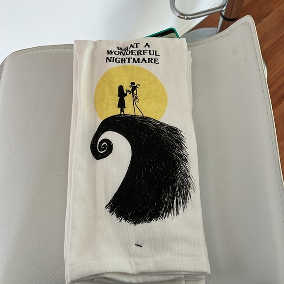Nightmare before Christmas set of two kitchen towels NWT - Picture 2 of 2